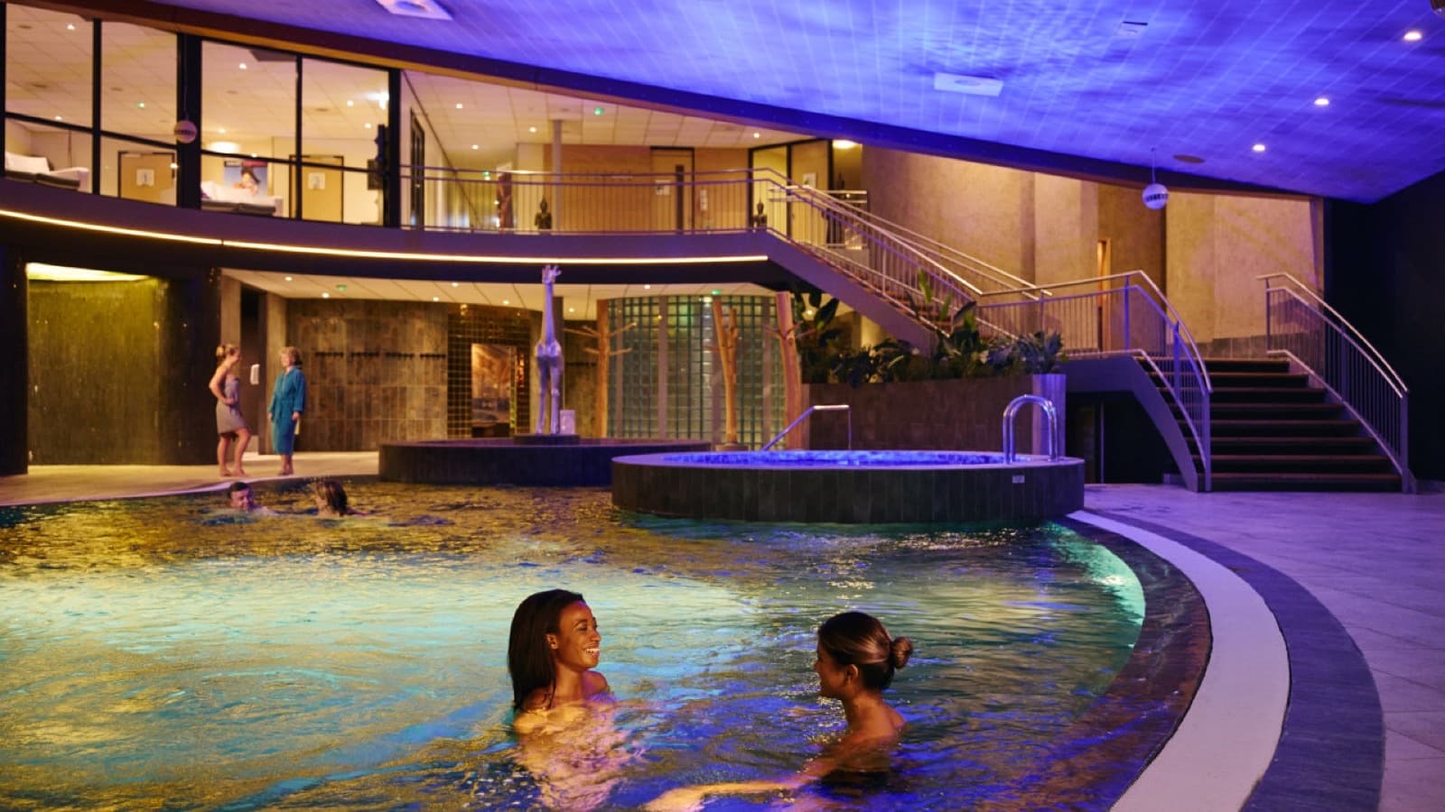 Wellness bij Thermen Holiday + hotel met ontbijt foto 3